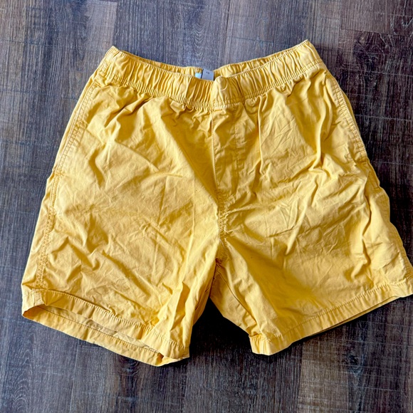 SUMMER TIME EGG YOKE H&M SHORTS